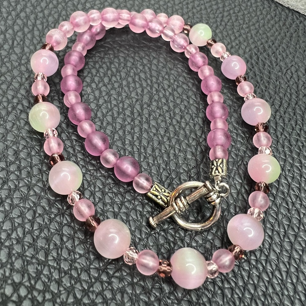 Vintage Rainbow Fluorite & Pink Lucite Beaded Necklace 17"